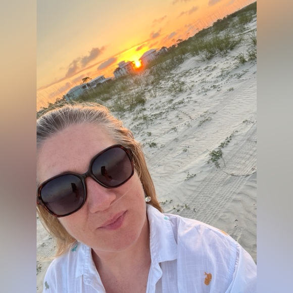 Meet your Posher, Natasha - Picture 2 of 10